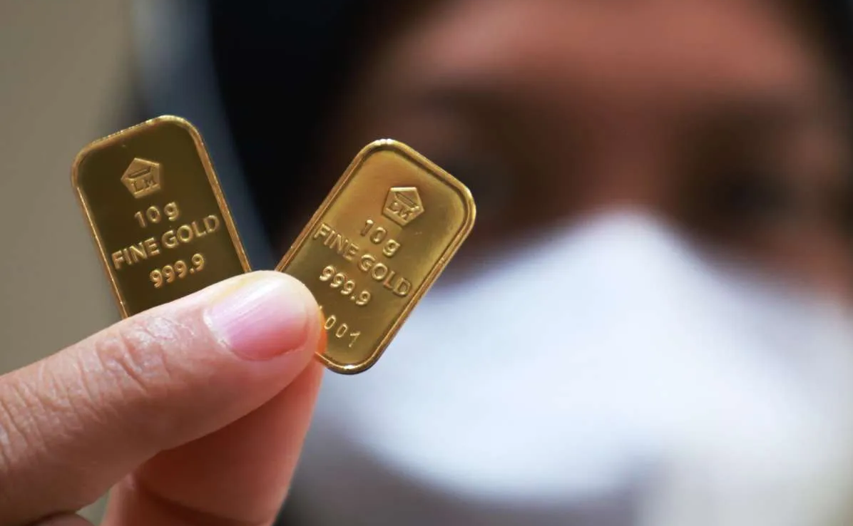 Harga Emas Antam Tergelincir Lagi! Turun Rp18 Ribu, Buyback Jeblok Lebih Dalam