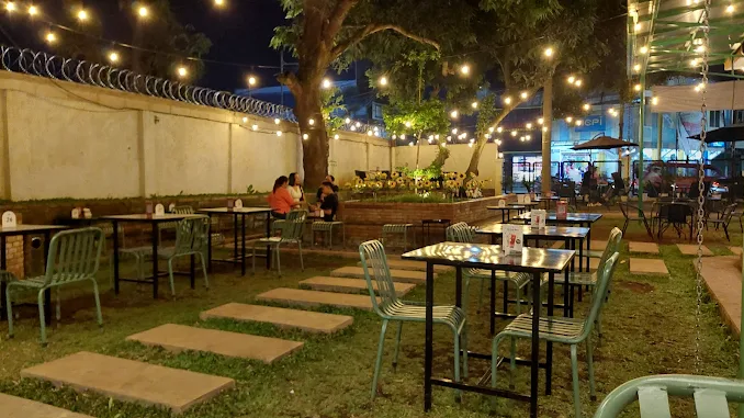 Ngopi Gak Cuma Soal Kopi! 5 Spot Nongkrong Paling Hits di Subang yang Bikin Susah Pulang