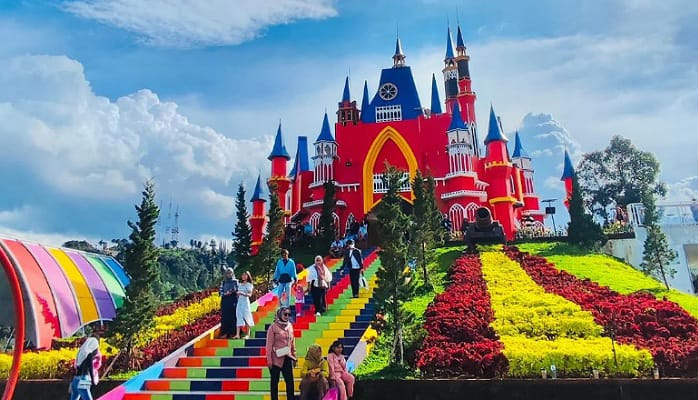 Libur Sekolah 2026 Bikin D'Castello Subang Diserbu Wisatawan, Kunjungan Melonjak 40 Persen!