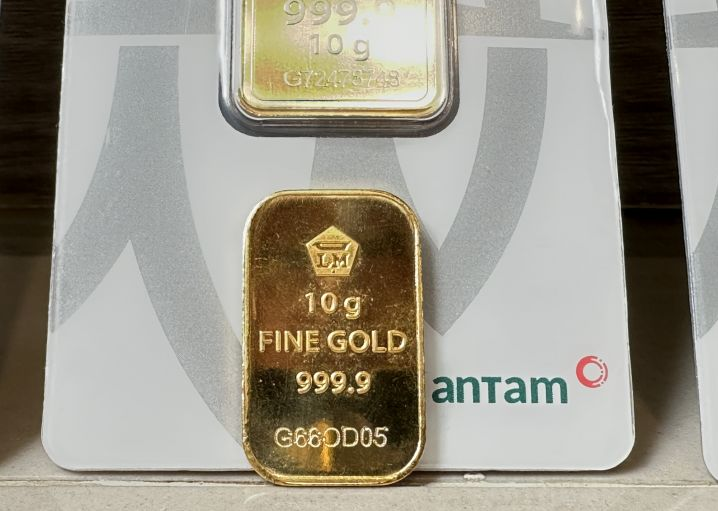 Emas Antam Tiba-Tiba Merosot! Harga 1 Gram Turun Rp15 Ribu, Saatnya Borong?