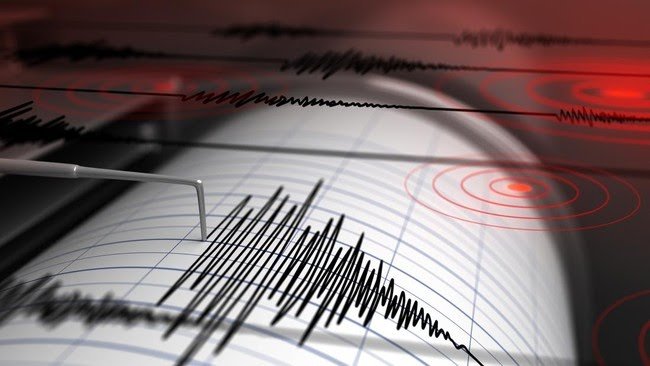 Gempa Guncang Sukabumi, Warga Berhamburan Keluar Rumah: "Lemari dan Kaca Bergetar Keras"