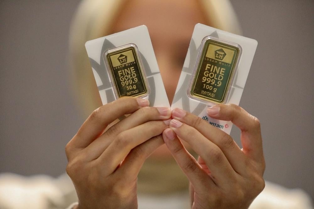 Harga Emas Antam Hari Ini 24 Juli 2026 Anjlok Rp35 Ribu per Gram