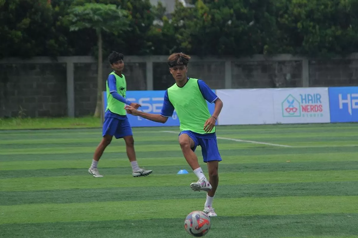 Persib Ikat Rafi Rasyiq dengan Kontrak 3 Tahun, Sinyal Kuat Regenerasi Maung Bandung