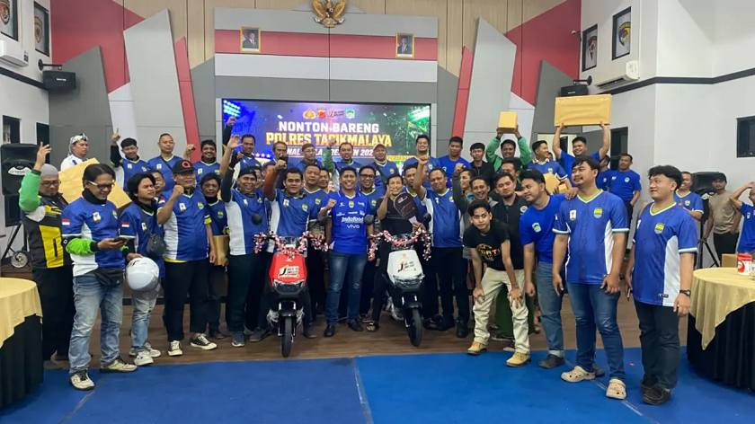 Persib Gagal Juara, Bobotoh Ini Justru Pulang Bawa Sepeda Listrik, Kisahnya Bikin Tersenyum