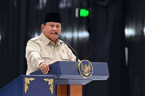 Prabowo Resmikan Ekosistem Motor Listrik Nasional di Cikarang