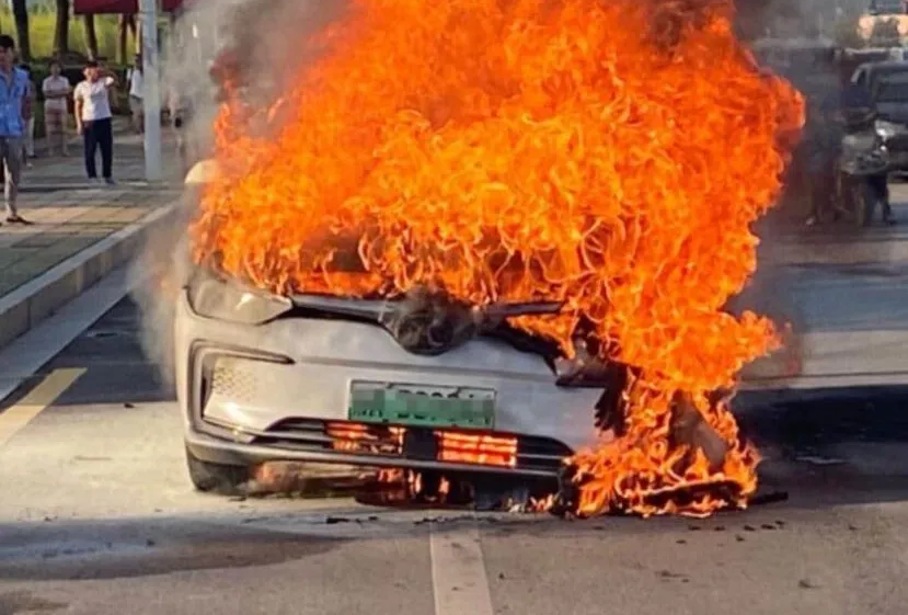 Electric Cars Catch Fire, Batteries Cannot Be Turned Off Randomly: Recognize the Dangers of Thermal Runaway