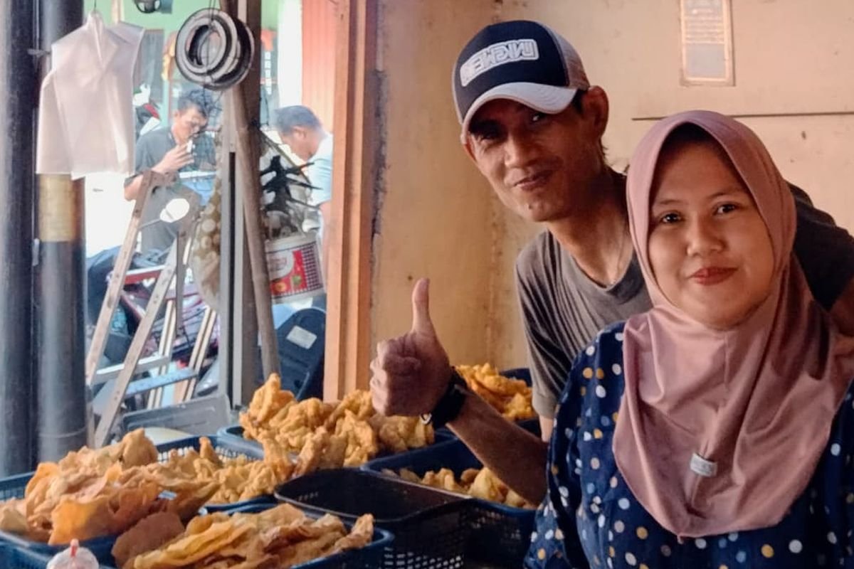 Used to sell fried food until dawn, Ayatulloh is now the Head of Loyal Hero Village